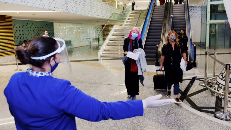 MAROKKO HEEFT BESLOTEN DE VLUCHTEN VAN EN NAAR HET KONINKRIJK TE HERVATTEN.